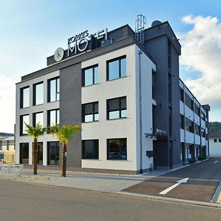 שופהיים Korki'S Motel מראה חיצוני תמונה
