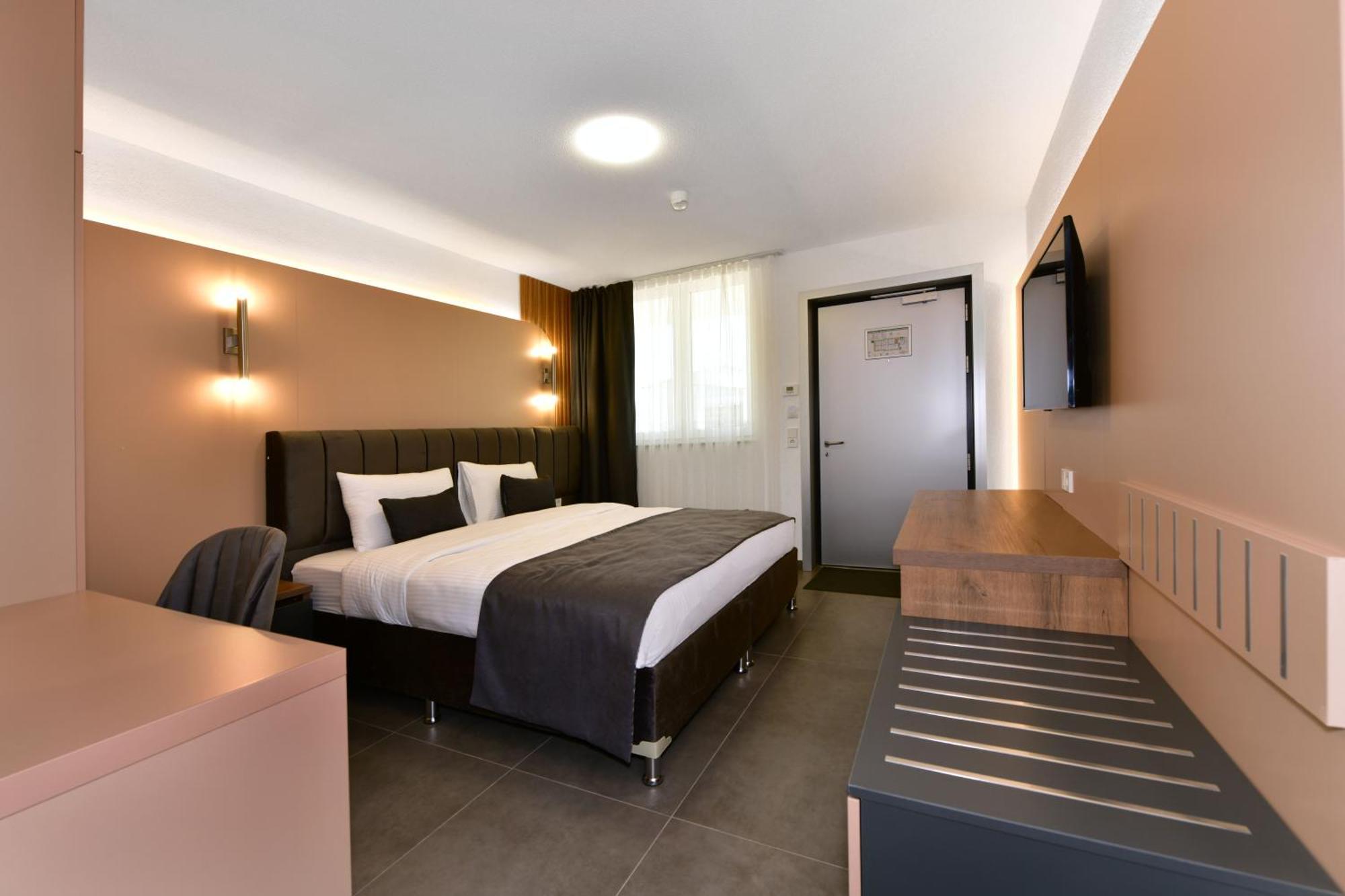 שופהיים Korki'S Motel מראה חיצוני תמונה