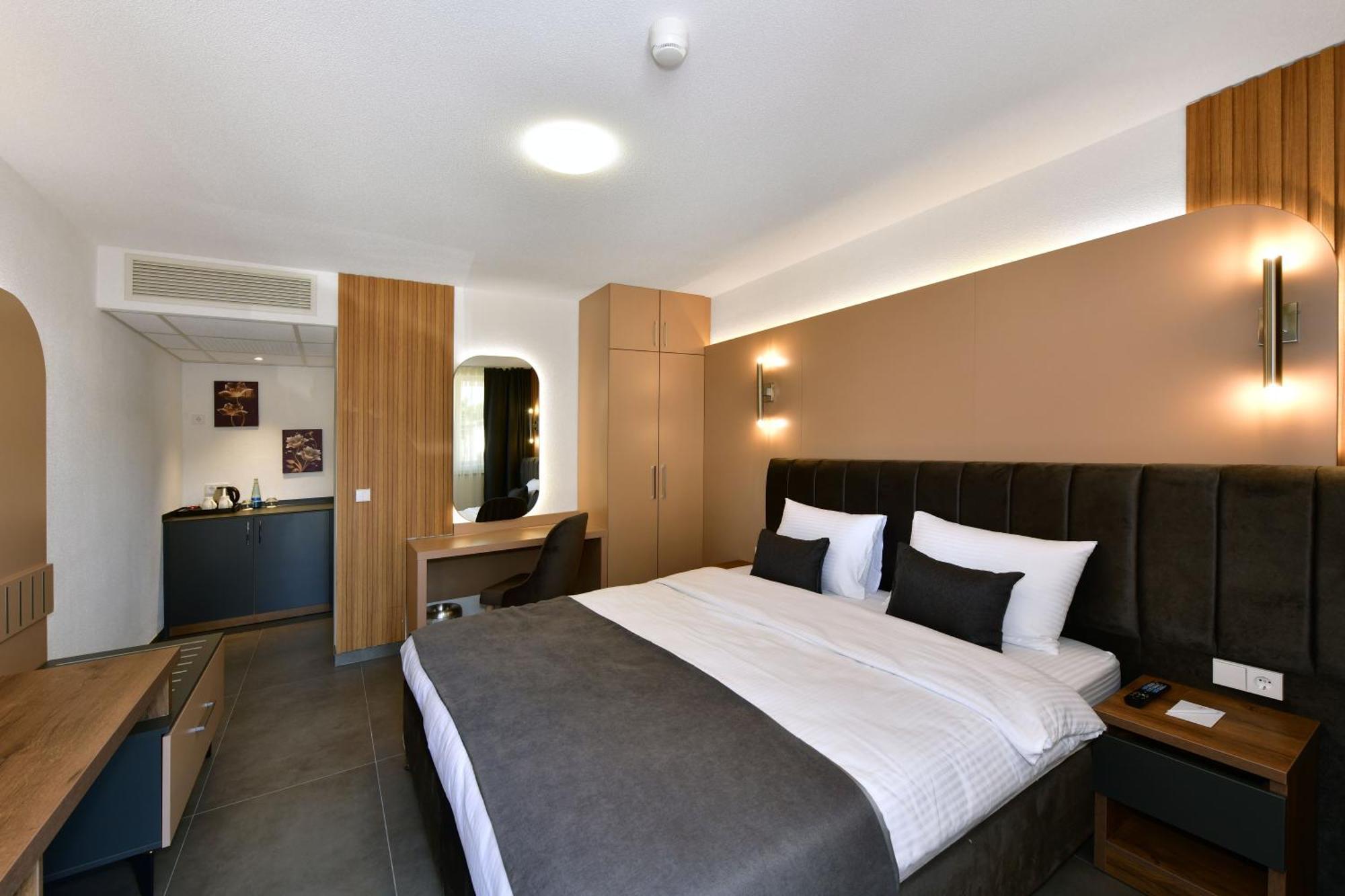 שופהיים Korki'S Motel מראה חיצוני תמונה
